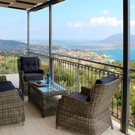 Holiday home Visit The Real Paradise !!! Deserve It Once In Your Life !!! Lygia (Lefkada)