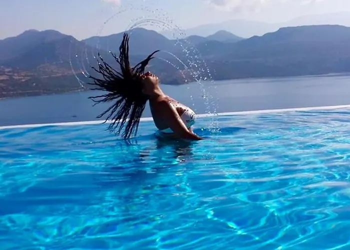 Visit The Real Paradise !!! Deserve It Once In Your Life !!! Case de vacanță