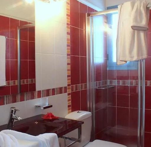 Case de vacanță Visit The Real Paradise !!! Deserve It Once In Your Life !!!