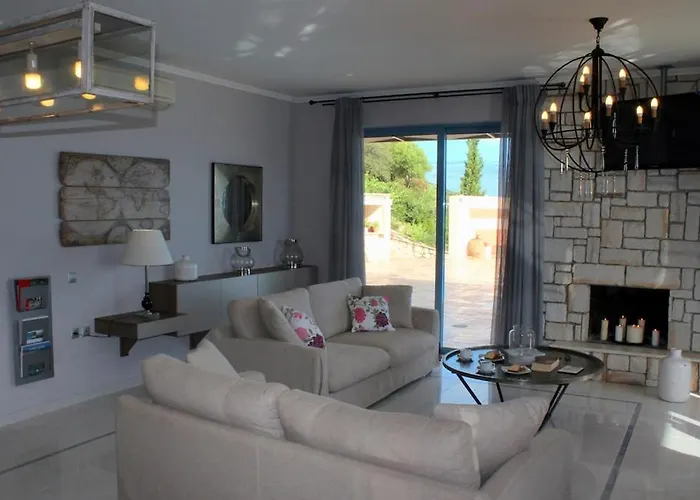 Case de vacanță Visit The Real Paradise !!! Deserve It Once In Your Life !!! Ligia